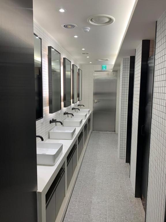 Kozayo Hongdae Hostel โซล ภายนอก รูปภาพ